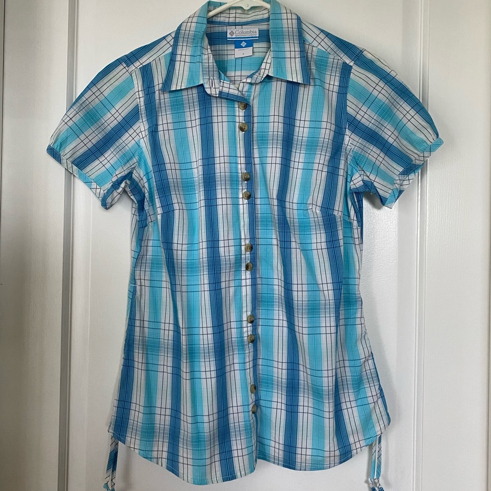 Columbia short sleeve shirt